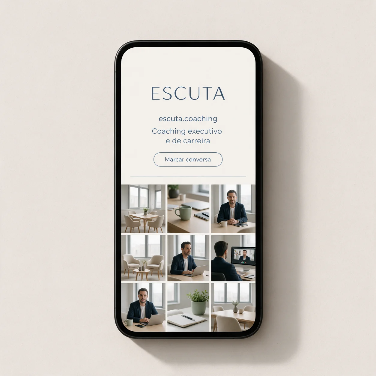 Telemóvel com o perfil de redes sociais de um coach