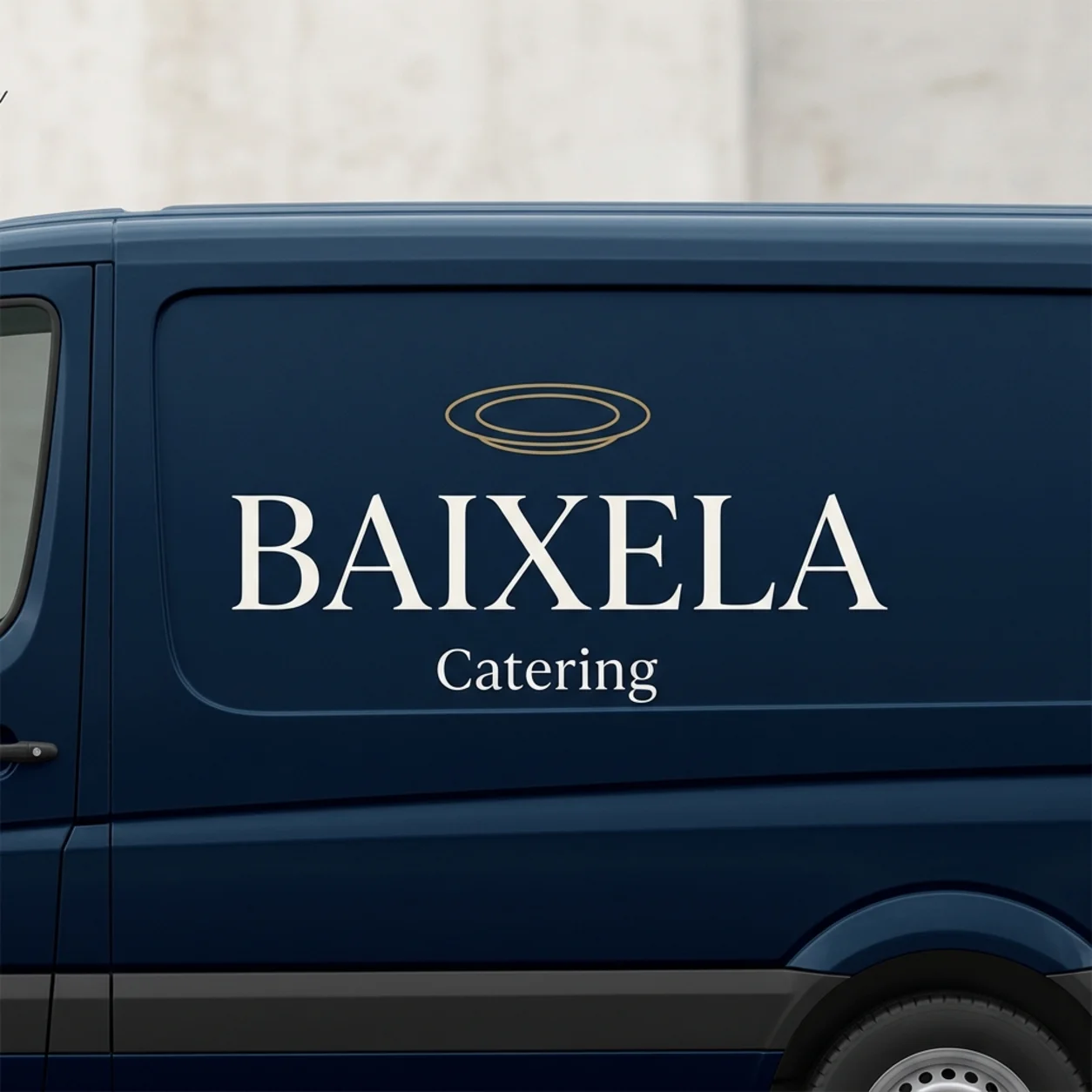 Criação de logótipo para empresas de catering: o logótipo na carrinha Criação de logótipo para empresas de catering: o logótipo na carrinha