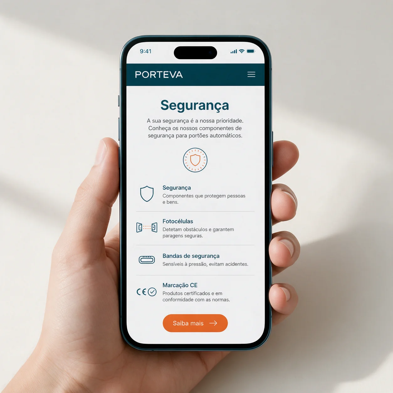 Telemóvel com a página de segurança de uma empresa de automatismos Telemóvel com a página de segurança de uma empresa de automatismos