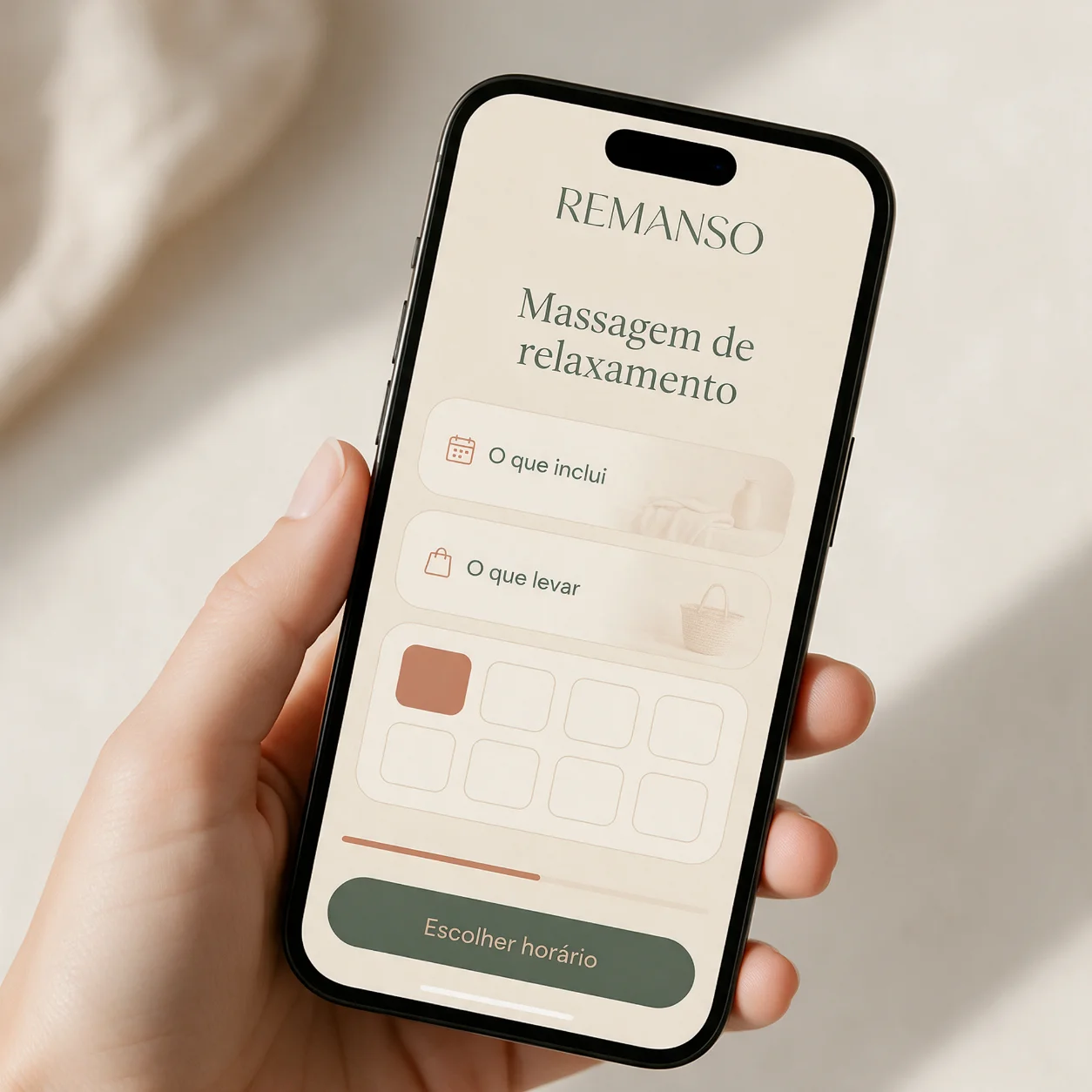 Telemóvel com a página de reserva de uma massagem num spa